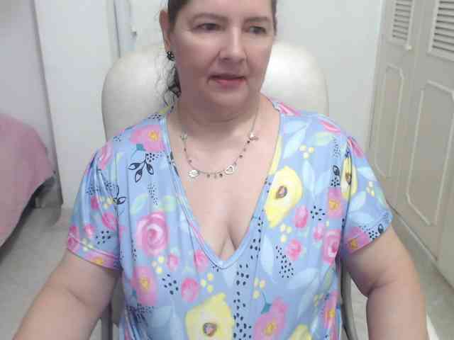 leonela-68 webcam