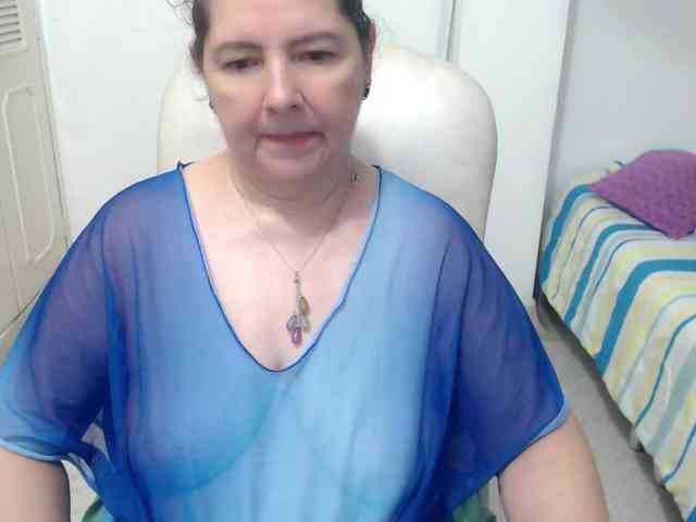 leonela-68 webcam