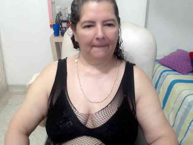 leonela-68 webcam