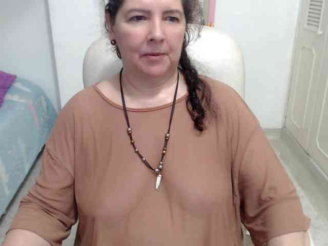 leonela-68 webcam
