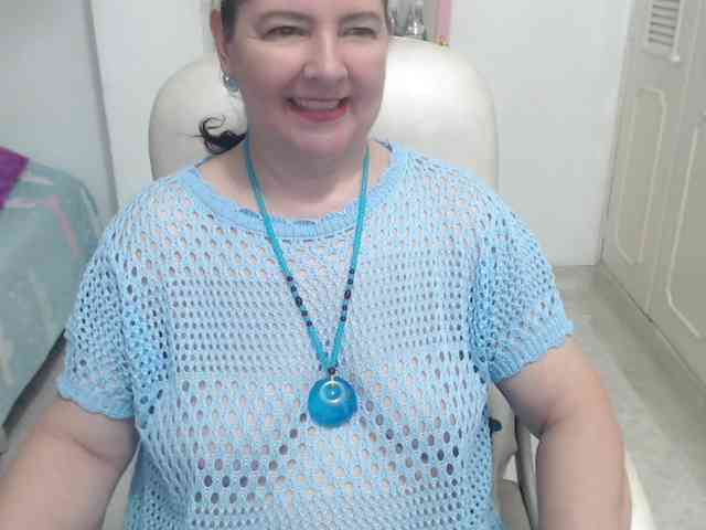 leonela-68 webcam