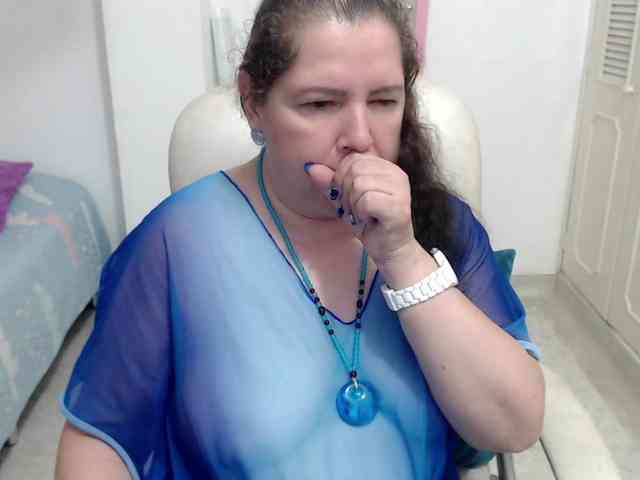 leonela-68 webcam