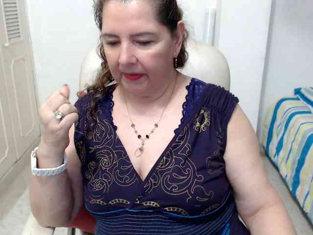 leonela-68 webcam