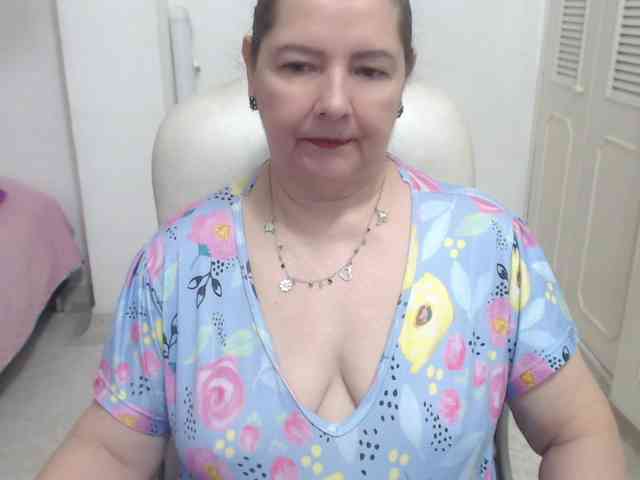 leonela-68 webcam