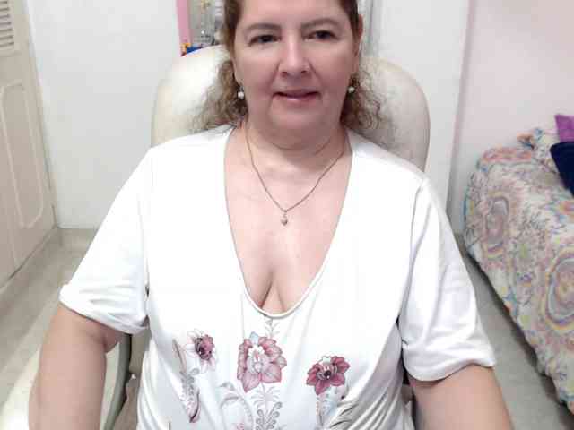 leonela-68 webcam