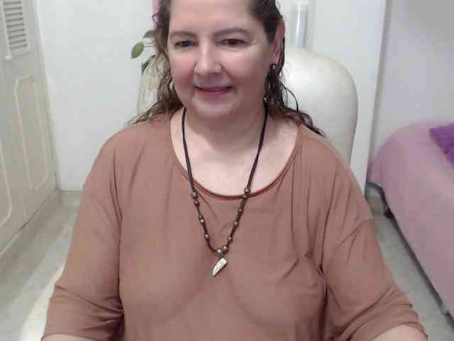 leonela-68 webcam