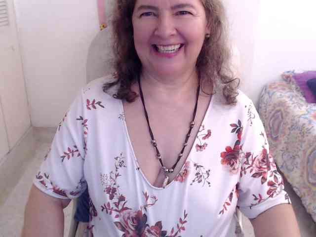 leonela-68 webcam