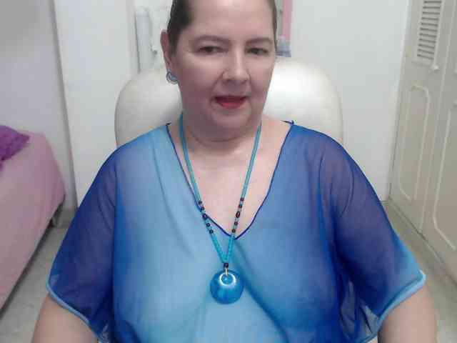 leonela-68 webcam