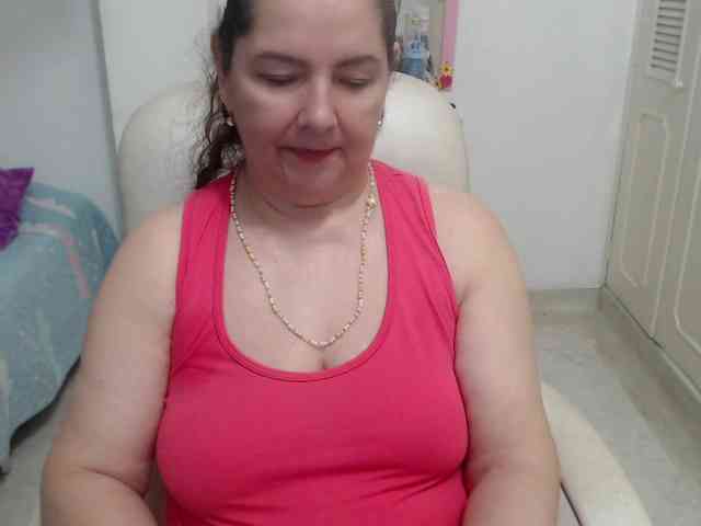 leonela-68 webcam