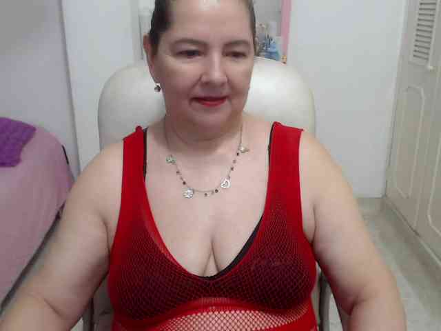 leonela-68