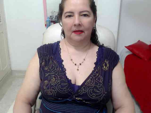 leonela-68