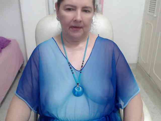 leonela-68 webcam