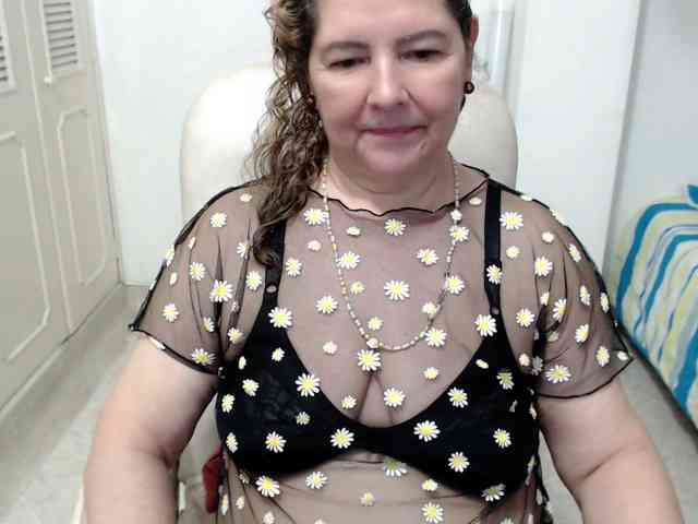 leonela-68 webcam