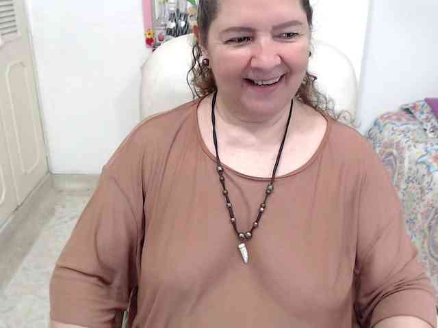 leonela-68