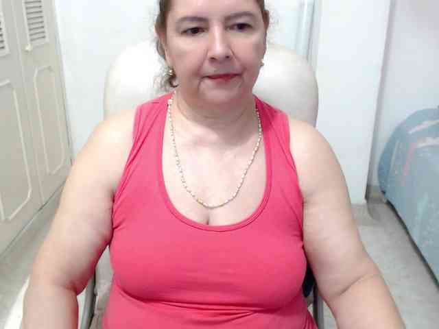 leonela-68