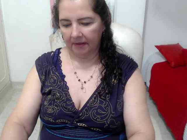 leonela-68 webcam