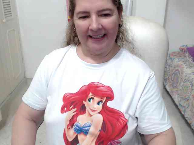leonela-68 webcam