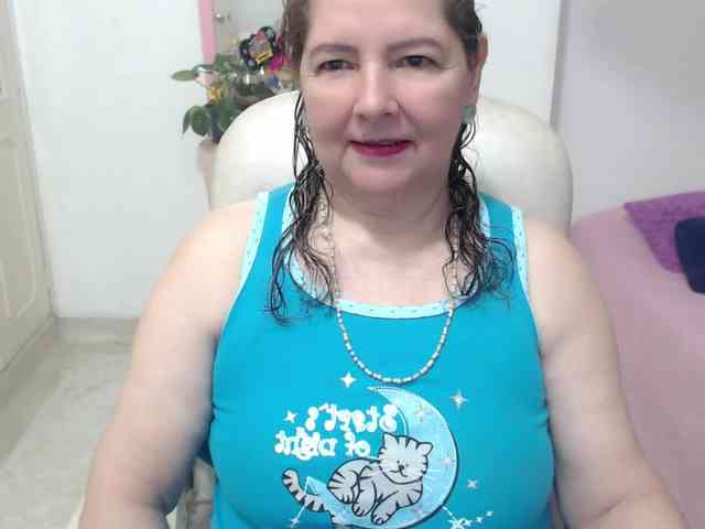 leonela-68 webcam