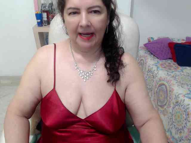 leonela-68