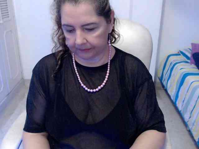 leonela-68