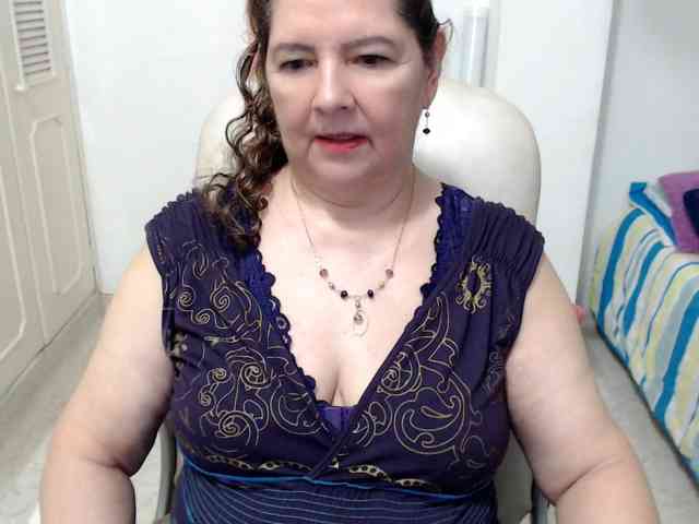 leonela-68