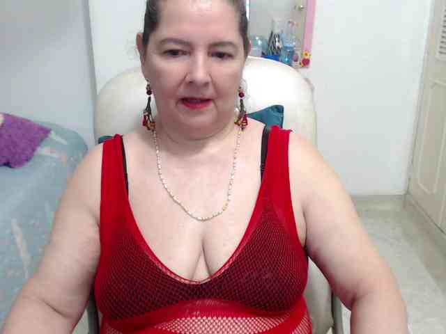 leonela-68 webcam