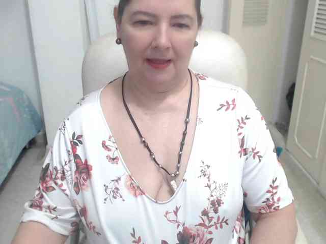 leonela-68 webcam