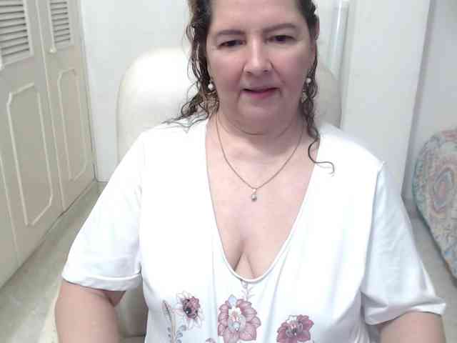 leonela-68 webcam