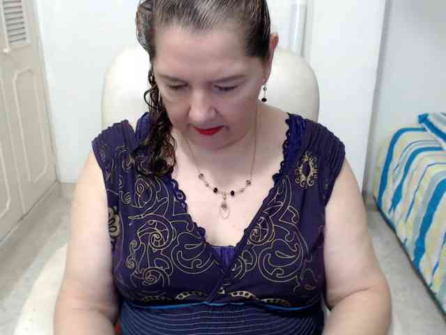 leonela-68 webcam