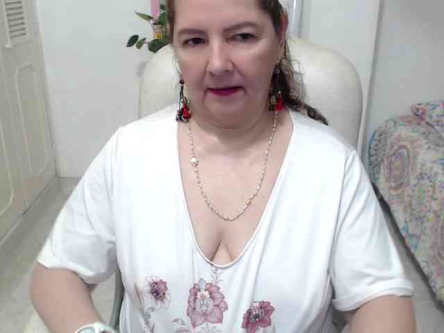 leonela-68 webcam