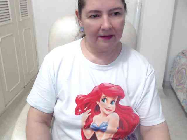 leonela-68
