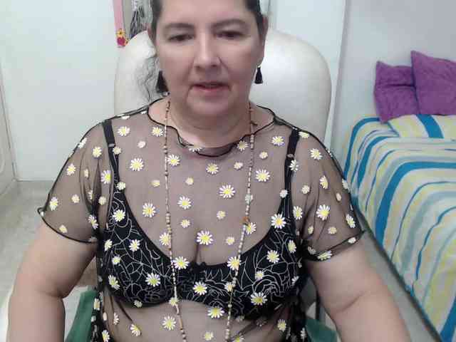 leonela-68 webcam