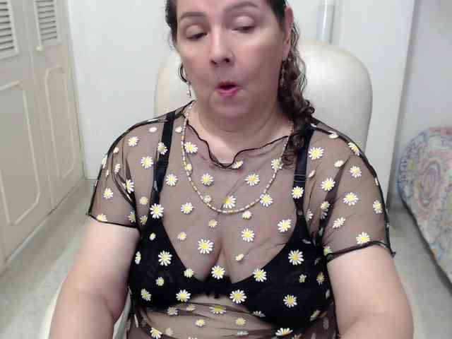 leonela-68 webcam