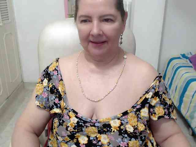 leonela-68 webcam