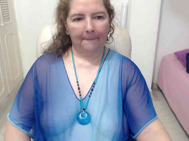 leonela-68 webcam