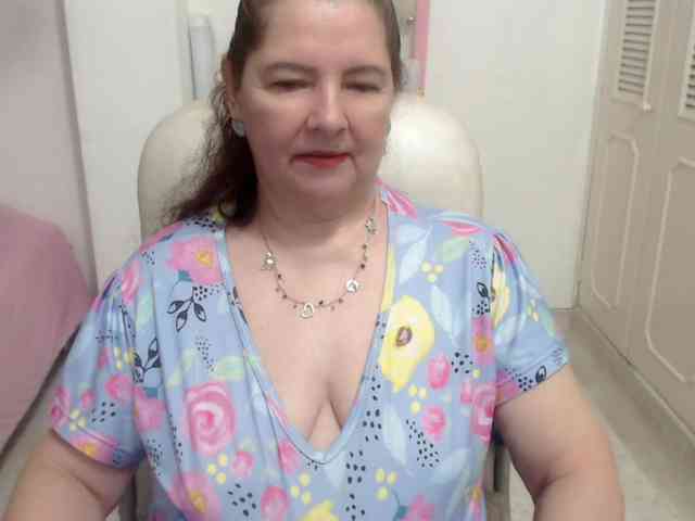 leonela-68 webcam