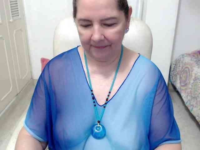 leonela-68 webcam