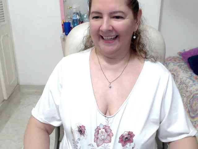 leonela-68
