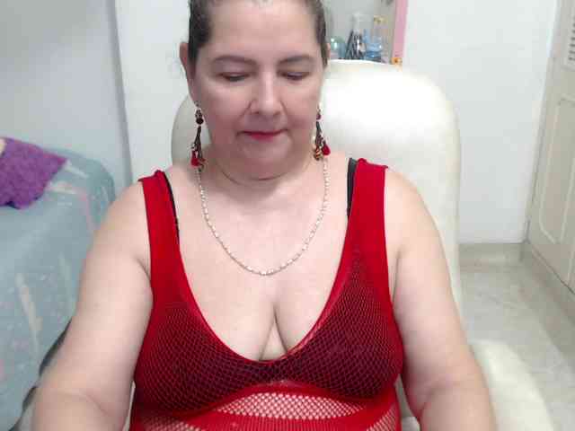 leonela-68 webcam