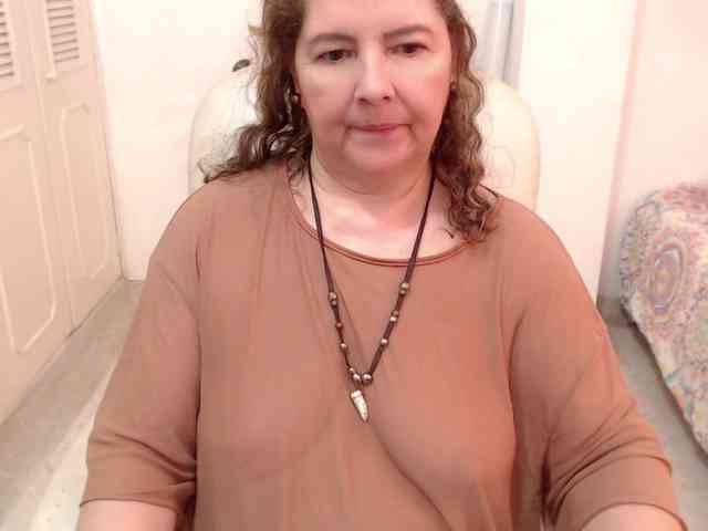 leonela-68 webcam
