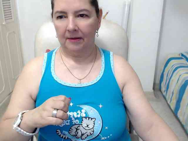 leonela-68 webcam