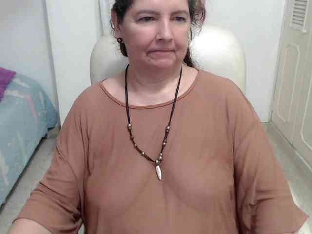 leonela-68 webcam