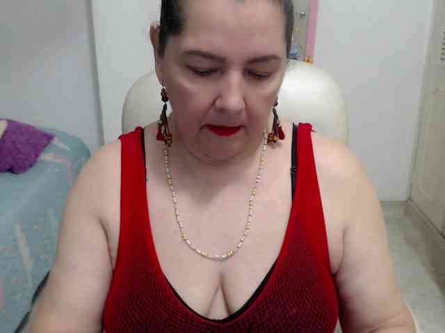 leonela-68 webcam