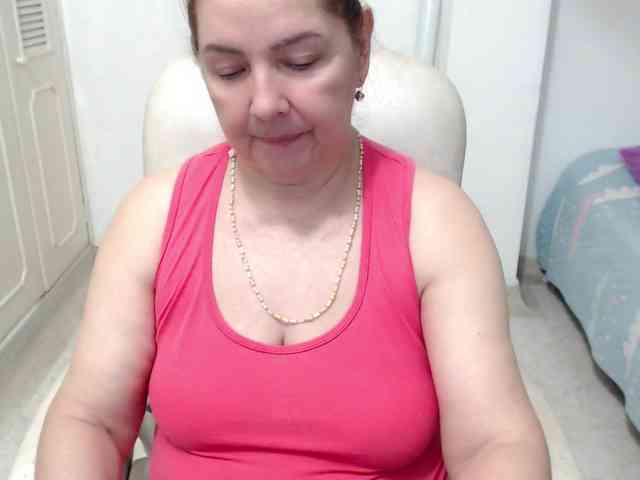 leonela-68 webcam