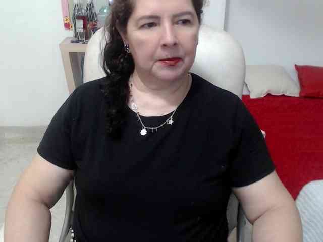 leonela-68