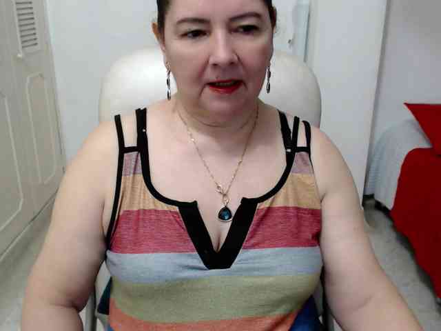 leonela-68 webcam