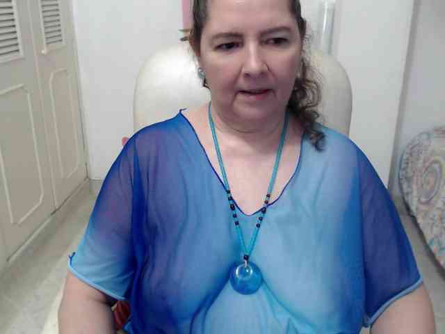 leonela-68 webcam