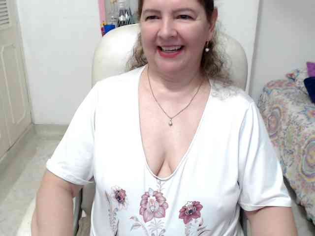 leonela-68
