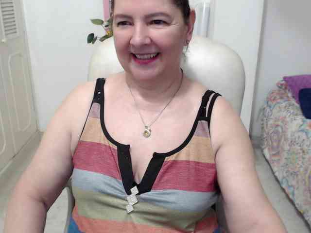leonela-68 webcam