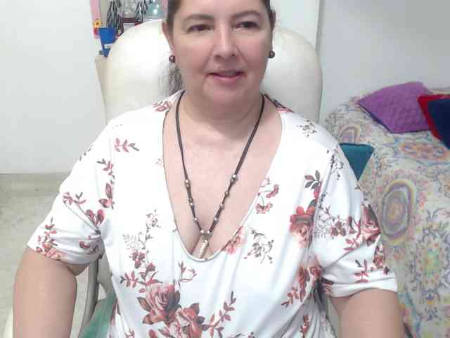 leonela-68